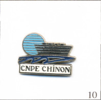 Pin's Energie - EDF / CNPE (Centre Nucléaire Production D’Électricité) à Chinon (37). Est. Martineau. Zamac. T931-10 - EDF GDF