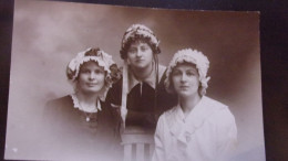 CARTE PHOTO - Sainte Catherine - Catherinettes BONNET FEMME - To Identify