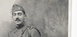 Cpa  Poilu, Guerre 14-18 Photographe à Rouen Dos Vierge, Voir Scannes Dos Vierge - Personen