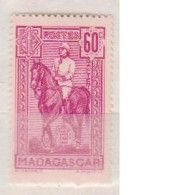 MADAGASCAR            N° YVERT  :  216 NEUF SANS GOMME        ( S G     2 / 50  ) - Neufs