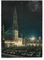 BR3832 Bruxelles Grand’Place L’Hôtel De Ville La Nuit Viaggiata 1968 Verso Napoli - Cafés, Hotels, Restaurants