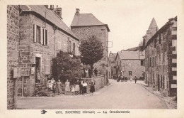 Royère * Route Et La Gendarmerie Nationale * Villageois - Royere