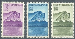 1947 TURKEY THE INTERNATIONAL RAILROAD CONFERENCES TRAINS LOCOMOTIVES RAILWAYS MNH ** - Unused Stamps