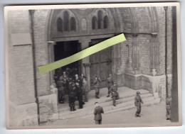 240 - VERVIERS - Guerre 40-45 - Occupation Allemande - Sortie D'une église *7 Photos* *MILITARIA*14,7 X 10,3 Cm* - Verviers