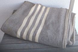 Coperta Militare Italiana Anni '60/70 Cm. 185 X 160 Circa Originale - Equipement