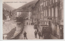 CPA Valleraugue - Rue Du Quai (belle Animation Avec Autobus Devant La Poste) - Valleraugue