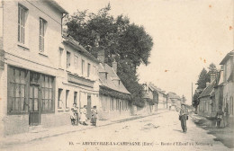 Amfreville La Campagne * La Route D'elbeuf Au Neubourg * Commerce Magasin * Villageois - Autres & Non Classés