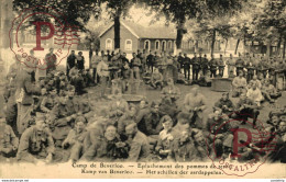 EPLUCHEMENT DES POMMES DE TERRE - Camp De BEVERLOO KAMP LEOPOLDSBURG BOURG LEOPOLD WWICOLLECTION - Leopoldsburg (Camp De Beverloo)