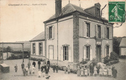 Charpont * école Et Mairie Du Village * Villageois - Autres & Non Classés