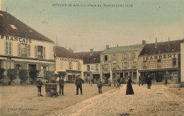 Auneau * La Place Du Marché , Côté Sud * Hôtel Des Francs * Commerces Magasins * Cpa Toilée Colorisée - Auneau