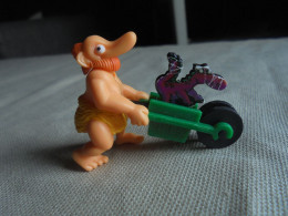 Vintage - Jouet Kinder Figurine Cromagnon Et Son Dinosaure - Montables