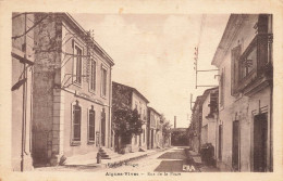 Aigues Vives * La Rue De La Poste * Ptt - Aigues-Vives