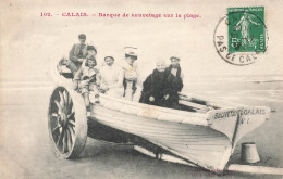 Calais * Barque De Sauvetage Sur La Plage * Canot De Sauvetage * Bateau Sauveteurs Lifeguards - Calais