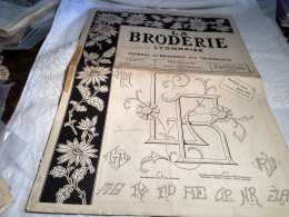 La Broderie Lyonnaise   Journal De Broderie Pour Trousseaux 1961 Monogramme,   Numéro 1187  Meilleurs Vœux. - Altri & Non Classificati
