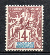 Col33 Colonie Madagascar N° 30 Neuf X MH Cote : 3,00€ - Neufs