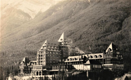 Fairmont Banff Springs Hotel, Canadian Pacific Railway Hotel 1920s Unused Photo Postcard. Publisher Noble, Banff - Banff