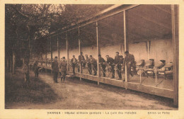 Vannes * Hôpital Militaire Sanitaire * La Cure Des Malades * Militaria Militaires - Vannes