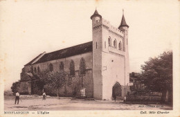 Monflanquin * La Place De L'église Du Village - Monflanquin
