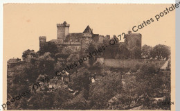 CPA [46] Lot > Château De Castelnau Près Bretenoux - Vue Générale Et L'église - Bretenoux