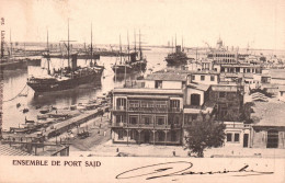 Port Saïd - Ensemble Du Port - Bateaux Cargo - égypte Egypt - Port-Saïd