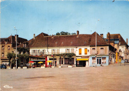 61-LONGNY-AU-PERCHE- LE BOURG PLACE DE L'EGLISE - Longny Au Perche