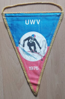 UWV 1976 Ski Skiing   PENNANT, SPORTS FLAG FLAG ZS 1 KUT - Invierno