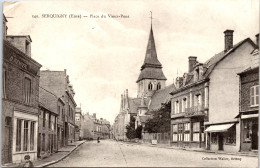 16171 Cpa 27 Serquigny - Place Du Vieux Pont - Serquigny