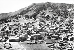 LA GARDE FREINET    - ( 83) - Vue Générale   ( C. P. M. - Gd -Ft ) - La Garde Freinet