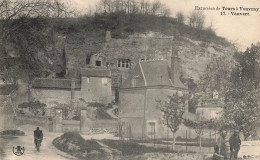 Vauvert * Vue Sur Le Village * Maisons Troglodytes - Other & Unclassified