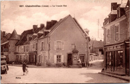 S12261 Cpa 23 Chénerailles - La Grande Rue - Chenerailles