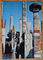 Arnhem Land - A Group Of Totem Poles Used By The Australian Aborigines - Aborigènes D'Australie - (n°25916) - Non Classificati