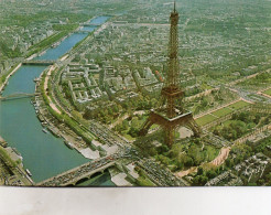 PARIS - Vue Aérienne - La Tour Eiffel Et Le Champs De Mars - Tour Eiffel