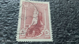 AVUSTRALYA--   1937-49     5SH  VICTORIA    USED - Used Stamps