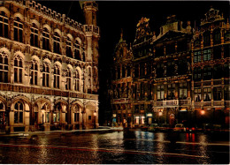 BRUXELLES - Grand Place La Nuit - Brüssel Bei Nacht