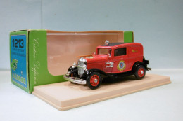 Eligor - FORD V8 1932 Tudor Pompiers Washington Rouge Réf. 1213 BO 1/43 - Eligor