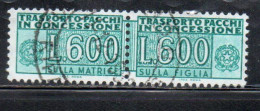 ITALIA REPUBBLICA ITALY REPUBLIC 1955 1981 PACCHI IN CONCESSIONE PARCEL POST STELLE STARS 1979 LIRE 600 USATO USED OBLIT - Concessiepaketten