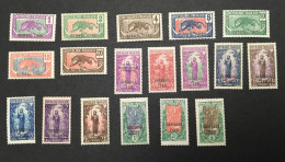OUBANGHI CHARI - YT 25 à 42 (18 Valeurs) - Neufs Avec Charnière MH *  - Cote 135E - Unused Stamps