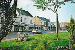 AULNOYE - AYMERIES  ( 59 ) -  Rue De L'Hôtel De Ville  ( C.P.M. , Gd - Ft ) - Aulnoye