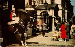 England London Whitehall Life Guard On Sentry Duty At Horse Guards - Whitehall