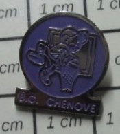 310B  Pin's Pins / Beau Et Rare / SPORTS / BASKET CLUB CHENOVE - Handbal