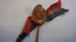 ANCIENNE BROCHE  EPINGLETTE MARIANNE DRAPEAU REPUBLIQUE - 1914-18