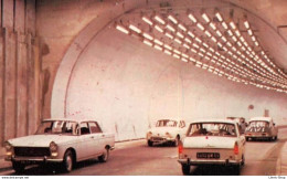CPSM ±1970 - Tunnel Du Mont-Blanc - Automobiles 404 DS Dauphine Éd. CAP - PKW