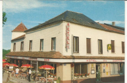CPM, D.46, Hôtel Du Centre ** , Bar Restaurant , Place De La République , Gramat En Quercy , Ed. Ellophot - Gramat