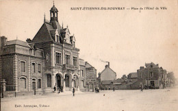 76 SAINT ETIENNE DU ROUVRAY PLACE DE L'HÔTEL DE VILLE - Saint Etienne Du Rouvray