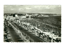 19985 " LES SABLES D'OLONNE-LE REMBLAI ET LA PLAGE " ANIMÉ-VERA FOTO-CART.SPED. - Pays De La Loire