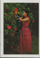 Guam. Girl Picking Hibiscus. Jeune Fille Et Fleur D'hibiscus - Guam