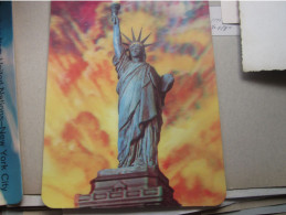3 D Post Card Greeting From New York Statue Of Liberty - Vrijheidsbeeld