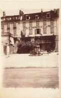 Salins Les Bains * Carte Photo * Hôtel Du Sauvage Et De La Poste * Villageois Fontaine - Autres & Non Classés