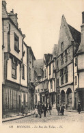 Bourges * La Rue Des Toiles * Commerces Magasins - Bourges