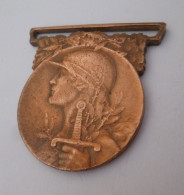 MEDAILLE COMMEMORATIVE GRANDE GUERRE 1914 - 1918, Sans Ruban - France